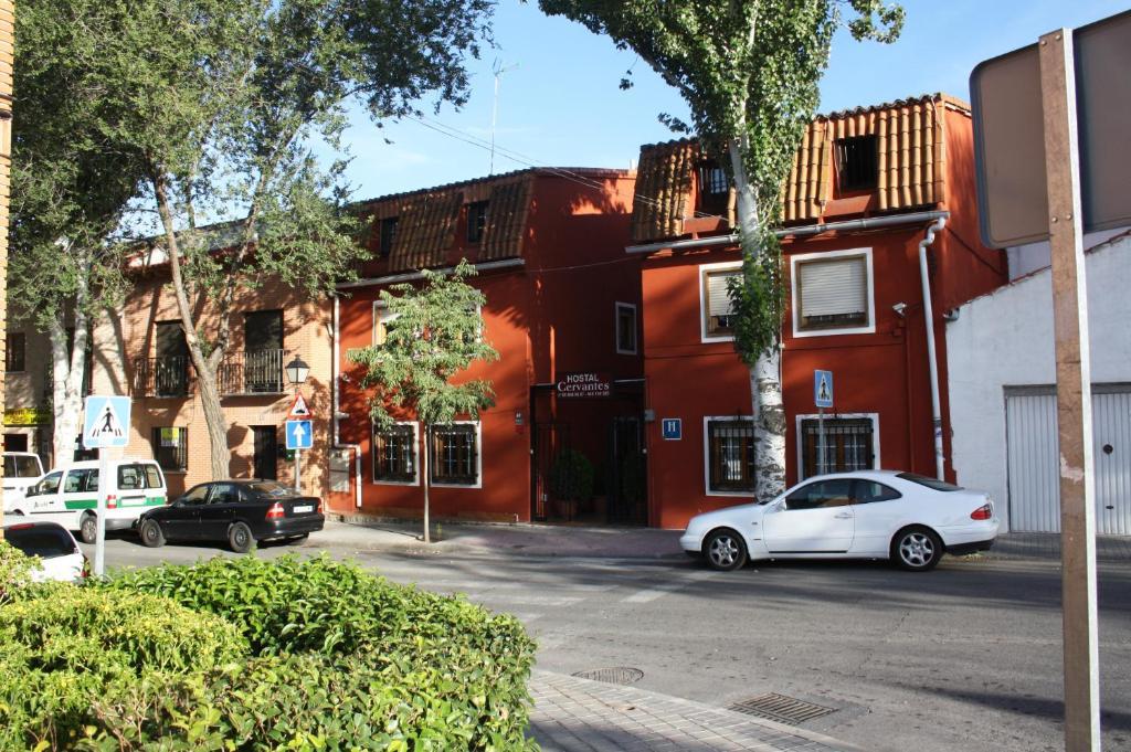 Hostal Cervantes Daganzo De Arriba Buitenkant foto